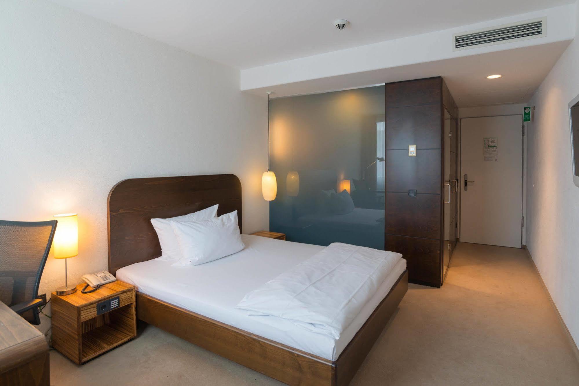 ACHAT Hotel Corbin München Airport Freising Exterior foto